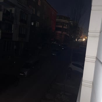 Güvercintepe Mahallesinde Sürekli Elektrik Kesintisi Ve Tehlikeli Asılı Kablo