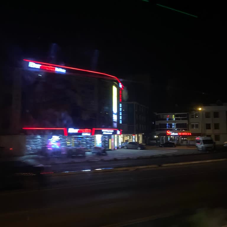 Buzlu Otobüsünün 20.00 Seferi 20.50’ye Çıktı, Yolcular Soğukta Bekledi