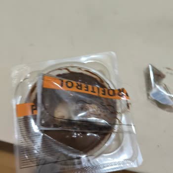 BİM Profiterol Paketi İçinde Saç Teli Bulunması