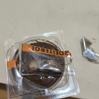 BİM Profiterol Paketi İçinde Saç Teli Bulunması