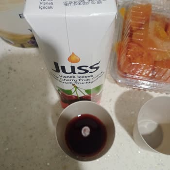 Vişneli İçecekte Küf Görüntüsü Sağlık Güvenliğini Tehdit Ediyor