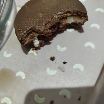 Luppo Çilekli Kekte Plastik Parça Bulunması Hijyen Ve Güvenlik Endişesi