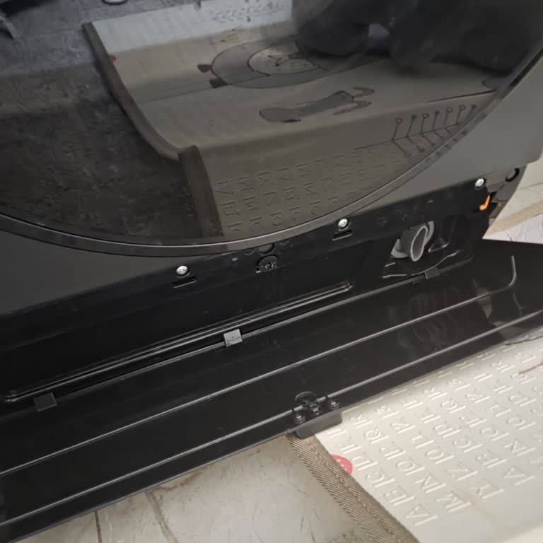 Arçelik Neo Otonom Çamaşır Makinesinde Kırık Alt Kapak Ve Yanıtsız Servis