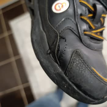 Dikiş Patlaması Nedeniyle Değişim Talebi