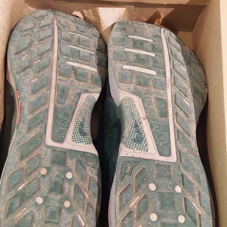 Nike Ayakkabımda Ses Sorunu: Fiziksel İnceleme Ve Değişim Talebi