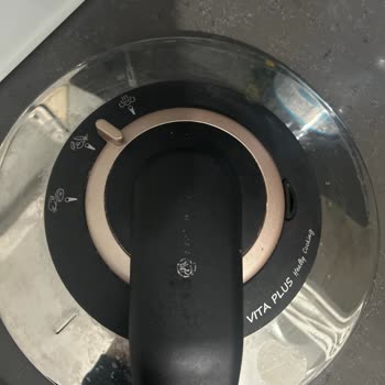 Korkmaz Düdüklü Tencere Kapağı Bozuldu, Servis Ve Müşteri Hizmetlerinden Yanıt Yok