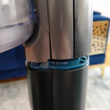 Garanti Kapsamındaki Philips 8000 Dikey Süpürge Parçası Kırıldı Ve Servis Temin Edemiyor