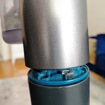 Garanti Kapsamındaki Philips 8000 Dikey Süpürge Parçası Kırıldı Ve Servis Temin Edemiyor