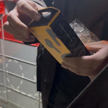 Kargo Otomattan Teslim Edilen Paketin Zorla Açılması Ve Güven Sorunu