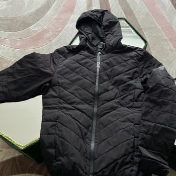 Armani Montunda Dikiş Yerlerinden Sürekli Tüy Çıkması Ve Boyner’in Garanti Reddi