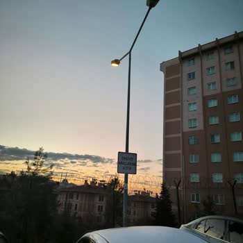 Gaziantep 990140 Cadde Sokak Lambalarının Sürekli Arızalanması Güvenlik Sorununa Yol Açıyor