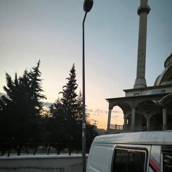 Gaziantep 990140 Cadde Sokak Lambalarının Sürekli Arızalanması Güvenlik Sorununa Yol Açıyor