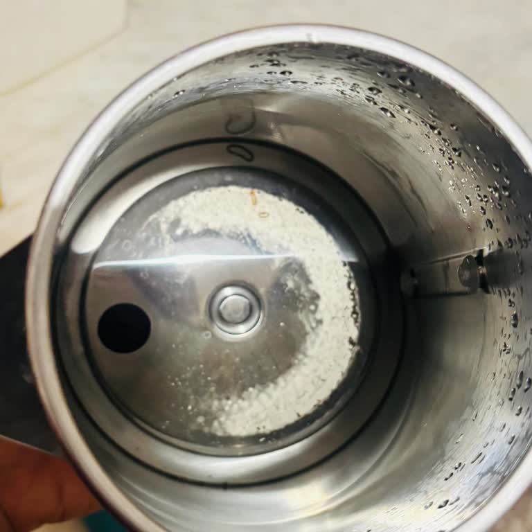 Arçelik 3-in-1 Kahve Makinesinde Paslanma, Su Sızıntısı Ve Uzayan Değişim Süreci