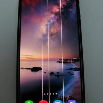 Servis Sonrası Ekranda Beliren Yeşil Çizgi İçin Ücretsiz Değişim Talebi