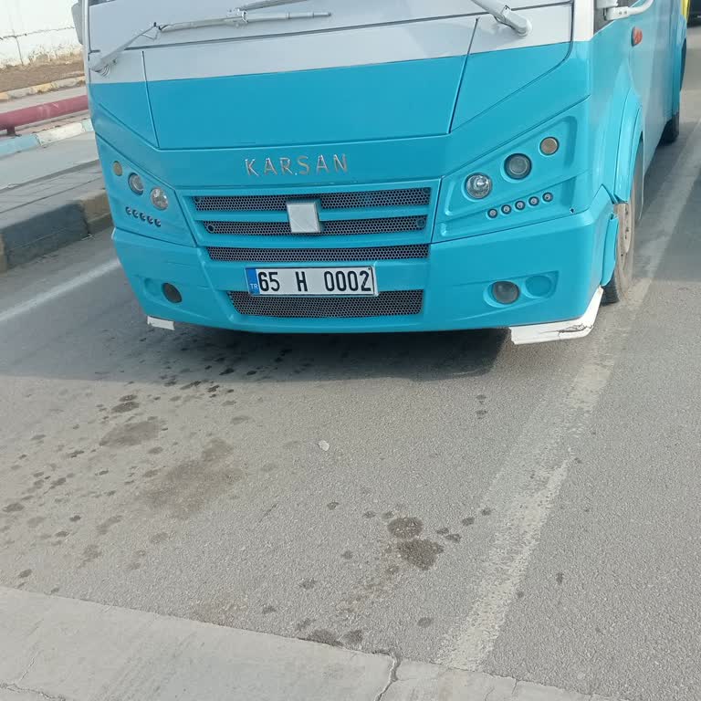 Otobüs Şoföründen Hakaret Ve Tehdit