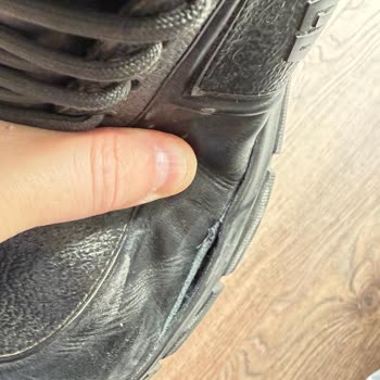 Deforme Ve Açılan Ayakkabılar İçin Garanti Reddi Ve Değişim Talebi