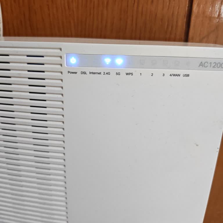 Uzun Süreli İnternet Kesintisi Ve Bilgi Eksikliği Nedeniyle Tazminat Talebi