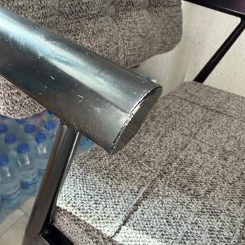 Kusurlu Sandalye Kısa Sürede Kırıldı, Servis Ve İade Talebi