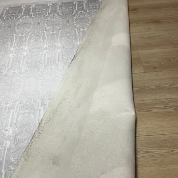 Yeni Halının Küflü Olarak Teslim Edilmesi Ve Sürekli Bahaneler