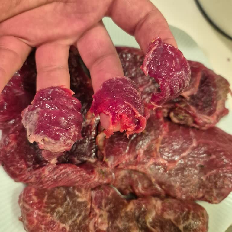 Aytaç Gıda Etin Paketinden Parça Etler Çıktı