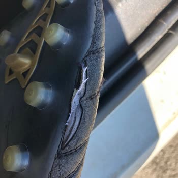 Intersport'tan Alınan Mizuno Morelia Neo 4 Beta Japan Kramponunda Kalite Sorunu Ve Garanti Reddi