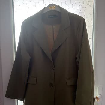 Aşırı Sigara Kokulu Ve Kusurlu Ceket İçin İade Talebi