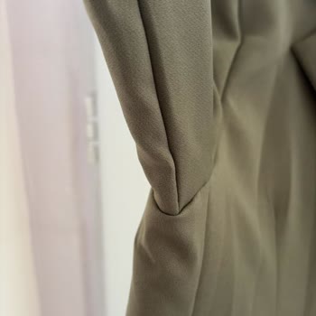 Aşırı Sigara Kokulu Ve Kusurlu Ceket İçin İade Talebi