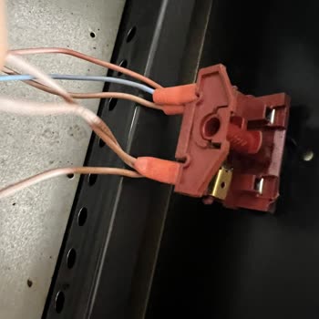 Gediz Elektrik'in Yüksek Akım Arızası Ve Beyaz Eşyalarımın Hasarı İçin Tazminat Talebi