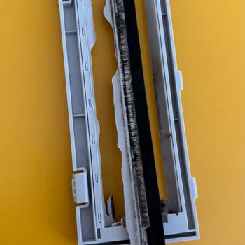 Garanti Kapsamında Ana Fırça Kapağı Kırılması Ve Ücretsiz Değişim Talebi