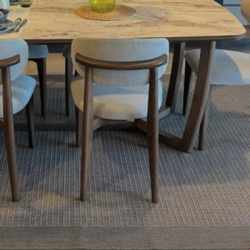 Showroom Rengiyle Uyumlu Olmayan Sandalyeler İçin Değişim Ve İade Talebi