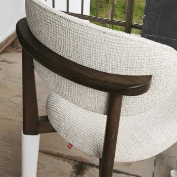 Showroom Rengiyle Uyumlu Olmayan Sandalyeler İçin Değişim Ve İade Talebi