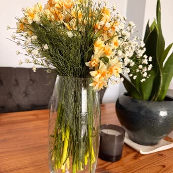 Görseldeki Çiçekle Gerçek Ürün Arasındaki Büyük Fark Ve Müşteri Hizmetlerinden Tatminsizlik