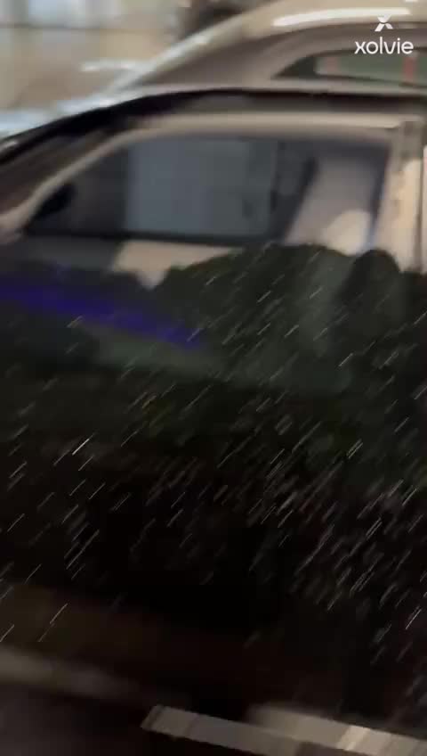 Brand-New Hyundai Ioniq 6 Sunroof Shattered Without Impact video cover