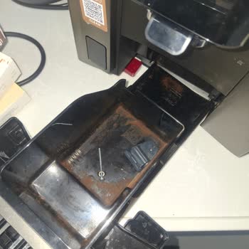 Delonghi Kahve Makinesi Kırıldı, Garanti Reddedildi Ve 5.000 TL Ücret Talep Edildi