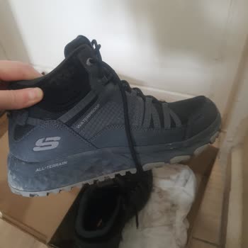 Skechers Botta Su Geçirmesi Ve İade Reddedilmesi