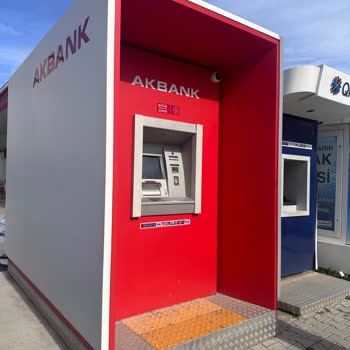 Mumcular Gölbaşı’ndaki Tek Eski ATM Sürekli Arızalı Ve Çözüm Yok
