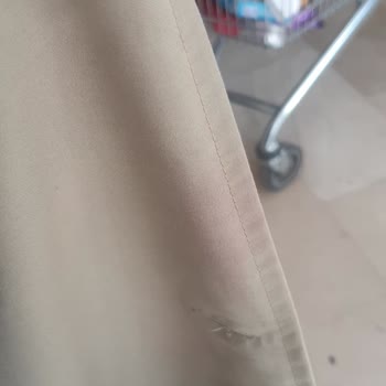 Hasarlı BİM Ürünü Montumu Kalıcı Olarak Lekelerle Bıraktı, Mağaza Yardımcı Olmadı