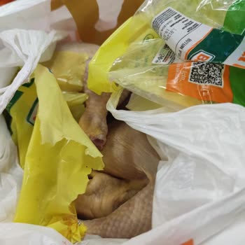Migros Emaar AVM'de Bozulmuş Banvit Tavuk Satışı Ve Personel İlgisizliği