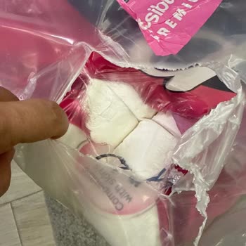 Delinmiş Hijyenik Tuvalet Kağıdı Ve Sorunlu İade Süreci