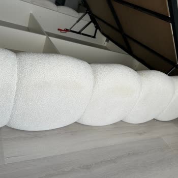 Renk Farklılığı Ve Boya Dökülmesi Yaşanan Baza Ve Karyola İçin Değişim Talebi