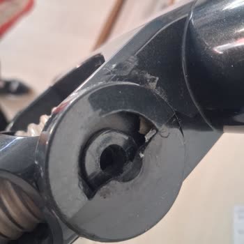 Onvo Dikey Şarjlı Süpürge Sürekli Arızalanıyor, Tamir Bedelleri Aşırı Yüksek