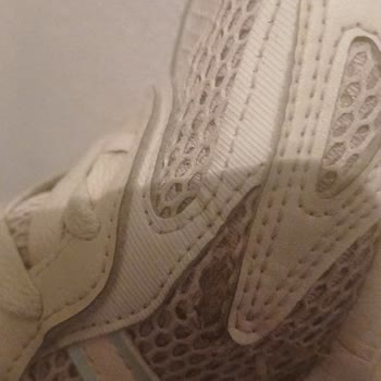 Adidas Ayakkabının 2 Ayda Yırtılması Ve Üretim Kusuru Olmadığı İddiası