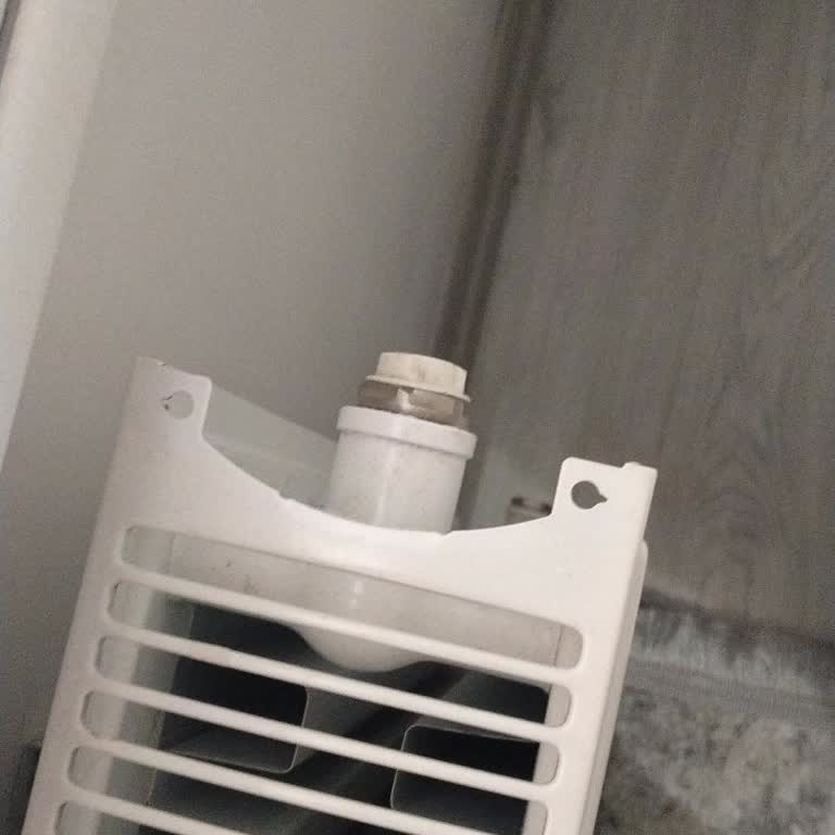 Copa Innova Petek Yan Kapak Tutucularının Kırık Parçaları İçin Parça Temini Gecikiyor