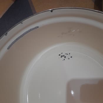 PTT Kargo’nun Hasarlı Emaye Tencere Takımı Teslimatı Ve Tazminat Talebi