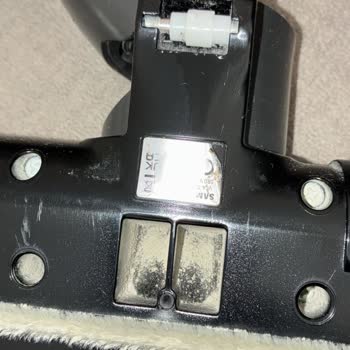 Samsung Süpürge Başlığının Kauçuğu Düşmesi İçin Yedek Parça Yok Ve 3.780 TL Ücret Talebi