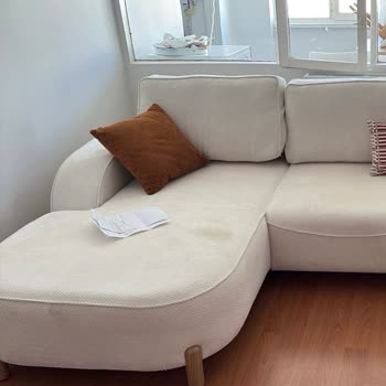 L Koltuğunda Büyük Leke İçin Kılıf Değişikliği Ve Servis İhmaline Karşı Şikayet