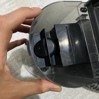 Garanti Kapsamındaki Arızalı Koltuk Yıkama Makinesinin Servis Gecikmesi Ve İletişimsizlik