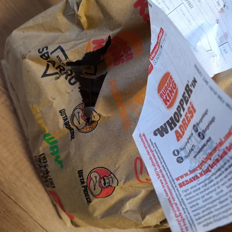 İftar Siparişimde Kola Eksikliği Ve Kuryenin Çözüm Sunmaması