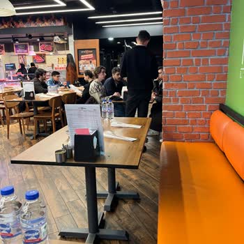 Müşteri Rezervasyonu Üzerine Katı Masa Değişikliği Uygulaması