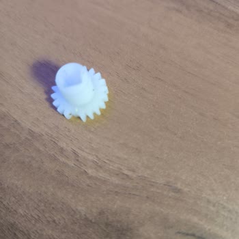 Hakmar Tuzluk Öğütücüsü Dişli Parçası Bozuldu, Ücretli Yedek Parça İstiyorum